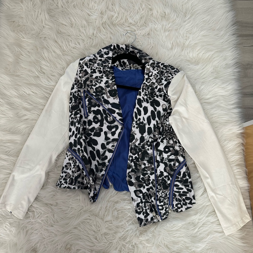 ❗️NWT❗️TOV HOLY G black, white, blue leather jacket